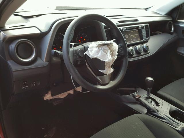 2T3ZFREV3HW340555 - 2017 TOYOTA RAV4 LE Qırmızı foto 9