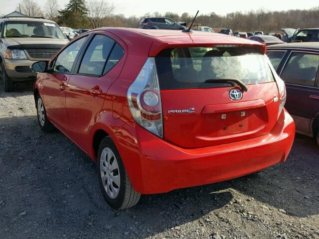 JTDKDTB31D1545212 - 2013 TOYOTA PRIUS C RED photo 3