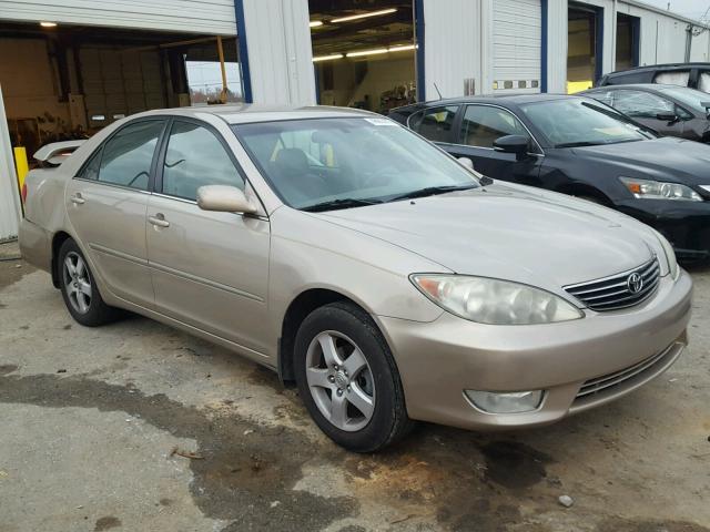 4T1BE30K85U081404 - 2005 TOYOTA CAMRY LE TAN photo 1