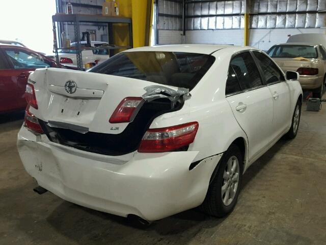 4T1BK46K79U582375 - 2009 TOYOTA CAMRY SE WHITE photo 4