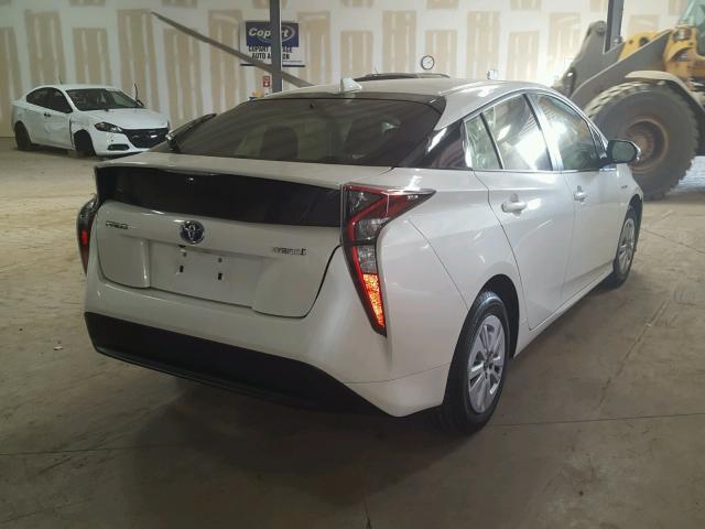 JTDKBRFU6G3006265 - 2016 TOYOTA PRIUS WHITE photo 4