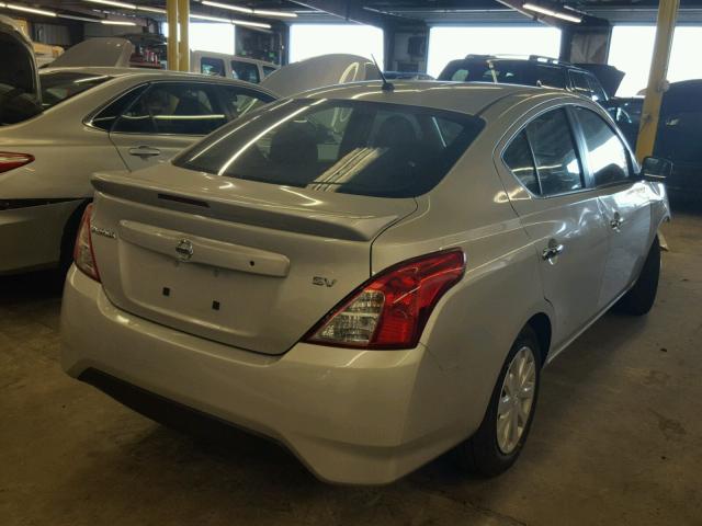 3N1CN7APXHK450541 - 2017 NISSAN VERSA S SILVER photo 4