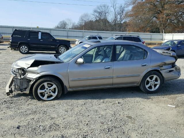 JN1CA31D7YT730014 - 2000 NISSAN MAXIMA GLE BEIGE photo 9