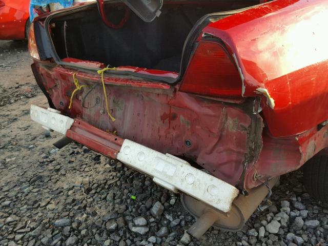 1HGCG2245YA030381 - 2000 HONDA ACCORD LX RED photo 9