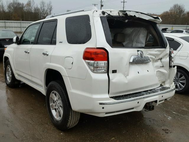 JTEZU5JR0A5009190 - 2010 TOYOTA 4RUNNER SR WHITE photo 3