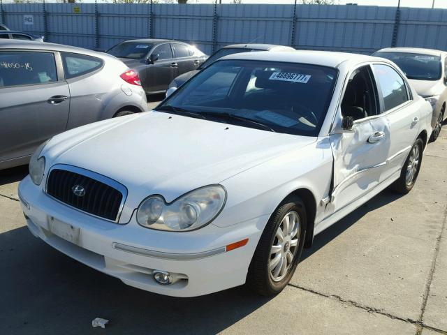 KMHWF35H52A530997 - 2002 HYUNDAI SONATA GLS WHITE photo 2