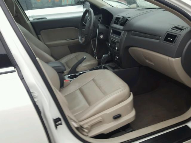 3FAHP0JA1AR177590 - 2010 FORD FUSION SEL WHITE photo 5