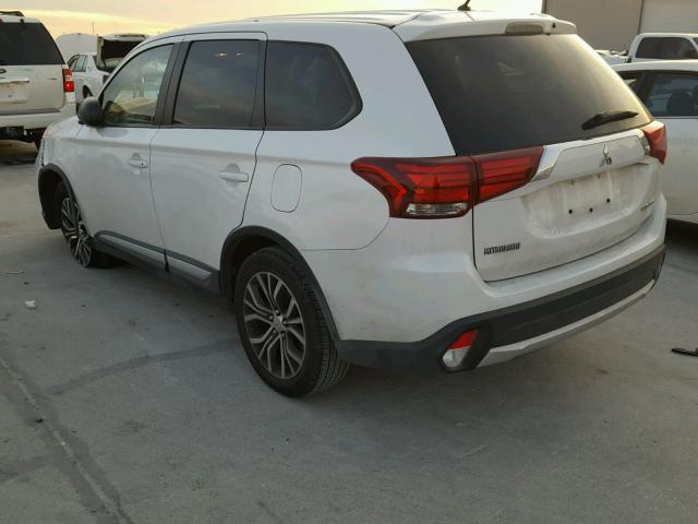 JA4AD2A37GZ000235 - 2016 MITSUBISHI OUTLANDER WHITE photo 3