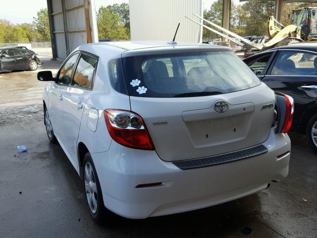 2T1KU40EX9C024325 - 2009 TOYOTA COROLLA MA WHITE photo 3