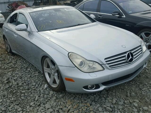 WDDDJ72X17A095986 - 2007 MERCEDES-BENZ CLS 550 SILVER photo 1