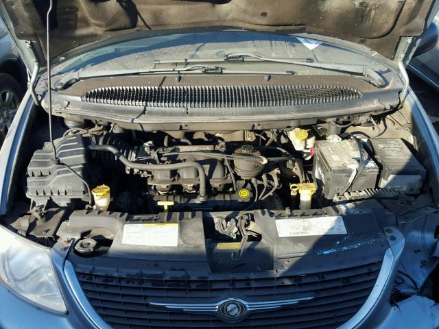 2C8GP64L53R217943 - 2003 CHRYSLER TOWN & COU SILVER photo 7