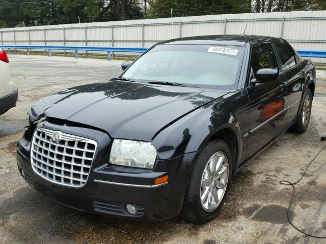 2C3LA53G58H224716 - 2008 CHRYSLER 300 TOURIN BLACK photo 2