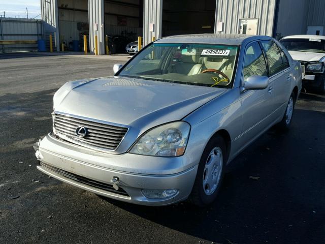 JTHBN30F810031593 - 2001 LEXUS LS 430 SILVER photo 2