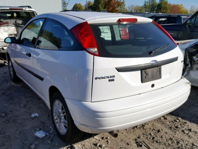 3FAFP31N85R116691 - 2005 FORD FOCUS ZX3 WHITE photo 3