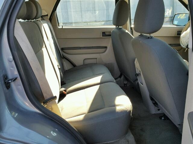 1FMCU92Z38KA17274 - 2008 FORD ESCAPE XLS SILVER photo 6