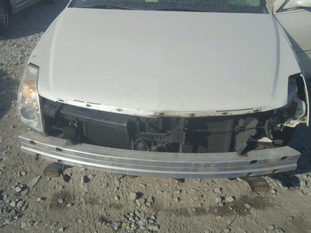 1G6KD57YX8U132549 - 2008 CADILLAC DTS WHITE photo 9