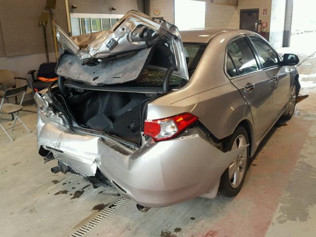 JH4CU26689C032469 - 2009 ACURA TSX SILVER photo 4