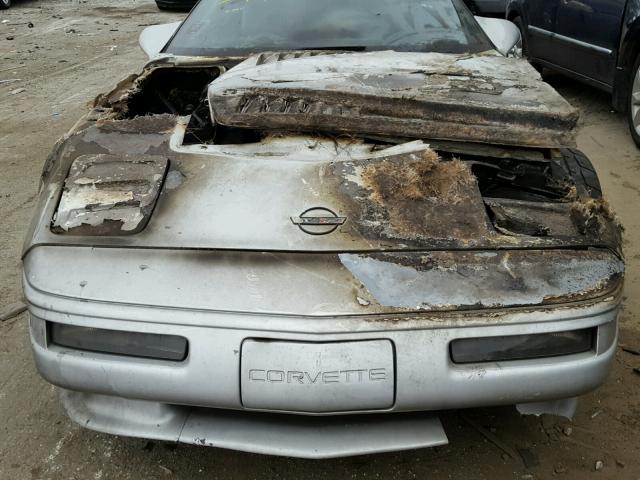 1G1YY3185H5121650 - 1987 CHEVROLET CORVETTE SILVER photo 9