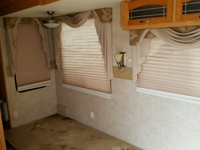 1NFRK322980221428 - 2008 CYPR 5TH WHEEL WHITE photo 5