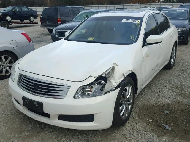 JNKCV61E79M010976 - 2009 INFINITI G37 BASE WHITE photo 2