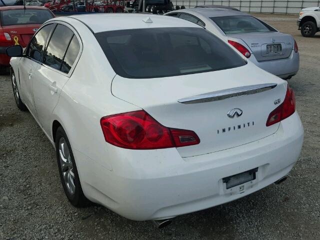 JNKCV61E79M010976 - 2009 INFINITI G37 BASE WHITE photo 3