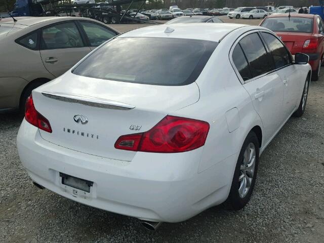 JNKCV61E79M010976 - 2009 INFINITI G37 BASE WHITE photo 4