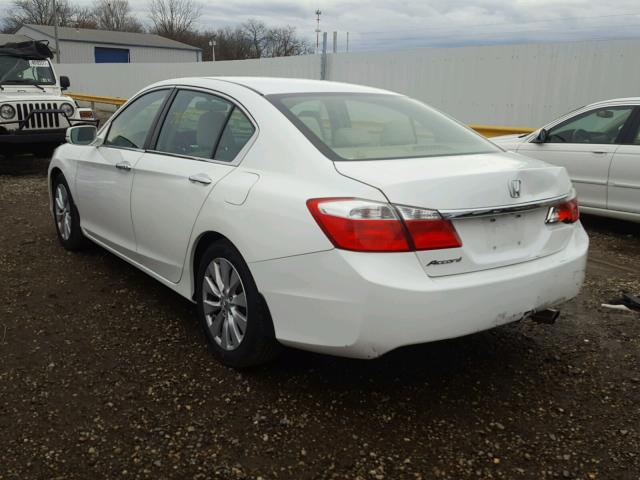 1HGCR2F70DA027722 - 2013 HONDA ACCORD EX WHITE photo 3