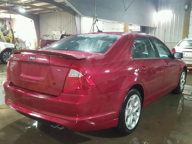 3FAHP0HA6BR328088 - 2011 FORD FUSION SE RED photo 4