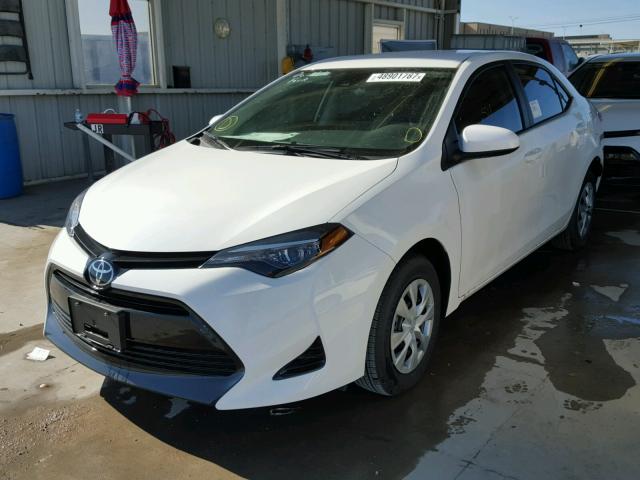 5YFBURHE5HP664877 - 2017 TOYOTA COROLLA L WHITE photo 2