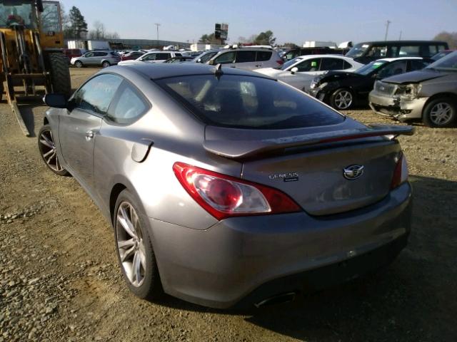 KMHHU6KHXAU021828 - 2010 HYUNDAI GENESIS CO SILVER photo 3