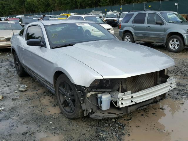 1ZVBP8AN1A5172956 - 2010 FORD MUSTANG SILVER photo 1