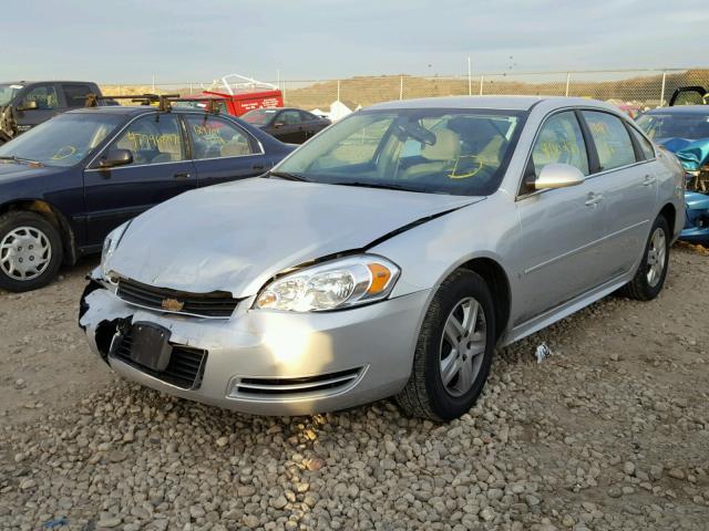 2G1WB57K091178462 - 2009 CHEVROLET IMPALA LS SILVER photo 2