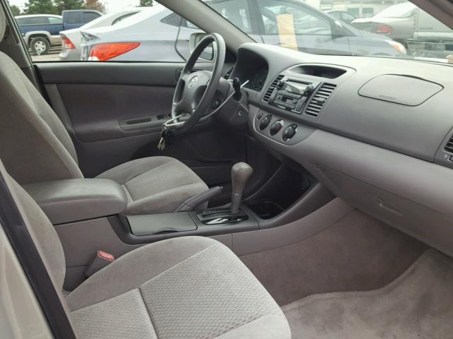4T1BE32K33U135816 - 2003 TOYOTA CAMRY LE 红色 照片 5