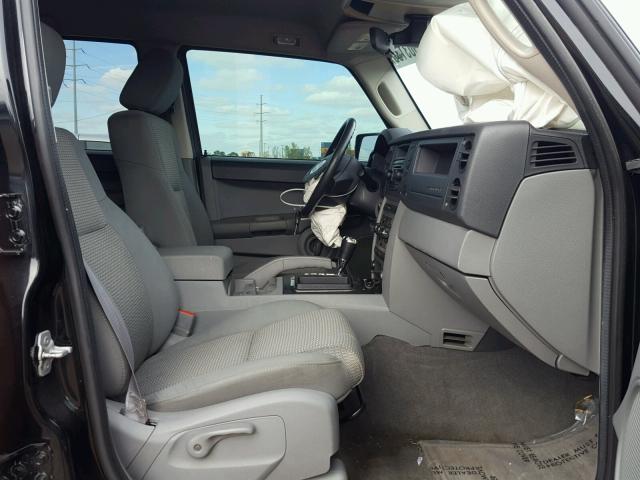1J8HG48K57C669233 - 2007 JEEP COMMANDER BLACK photo 5