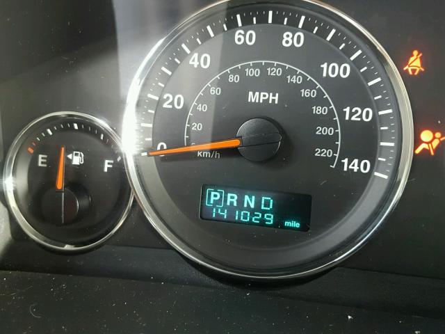 1J8HG48K57C669233 - 2007 JEEP COMMANDER BLACK photo 8