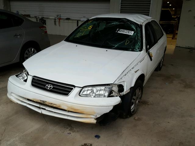 4T1BG22K01U834094 - 2001 TOYOTA CAMRY WHITE photo 2