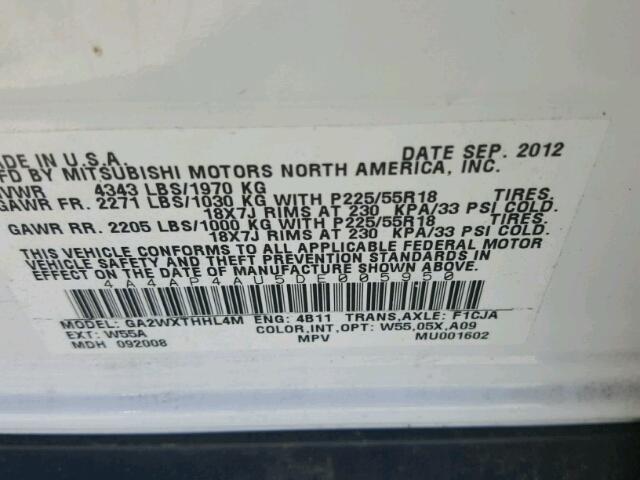 4A4AP4AU5DE005950 - 2013 MITSUBISHI OUTLANDER WHITE photo 10