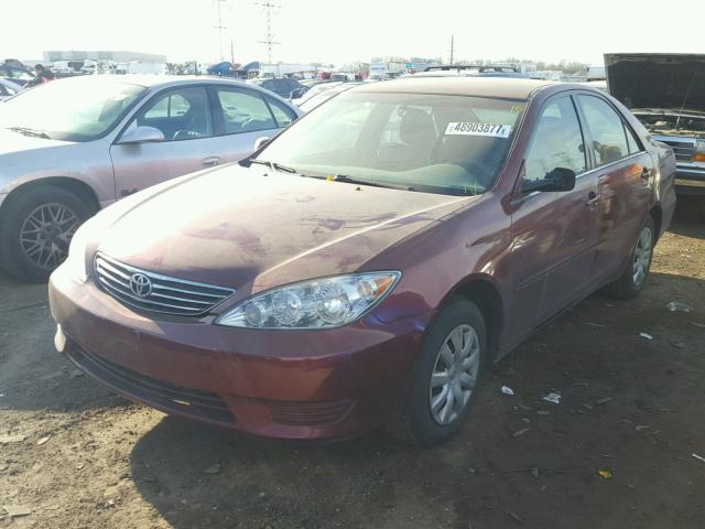 4T1BE30K25U072133 - 2005 TOYOTA CAMRY LE მუქწითელი ფოტო 2