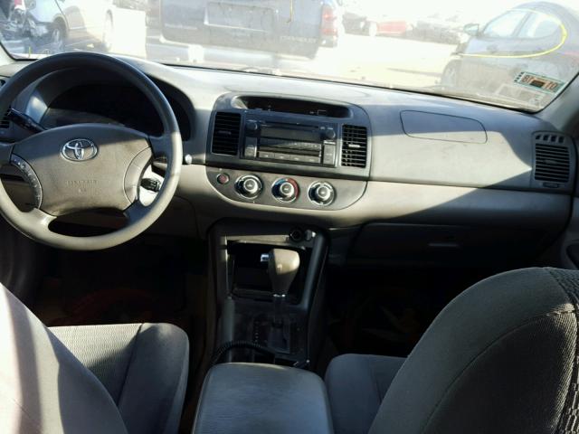 4T1BE30K25U072133 - 2005 TOYOTA CAMRY LE მუქწითელი ფოტო 9