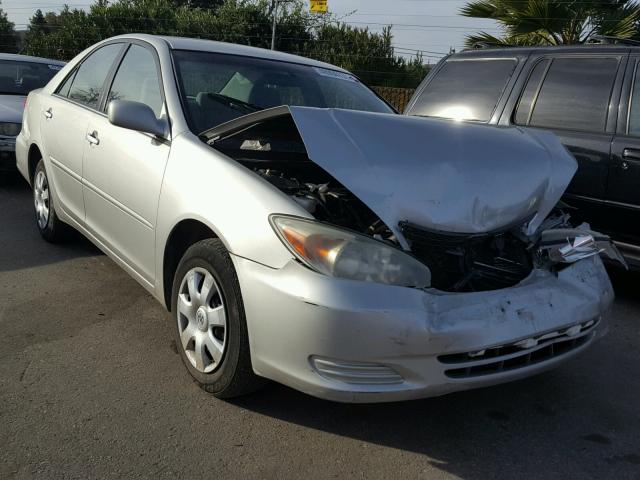 4T1BE32K44U865736 - 2004 TOYOTA CAMRY LE ვერცხლისფერი ფოტო 1