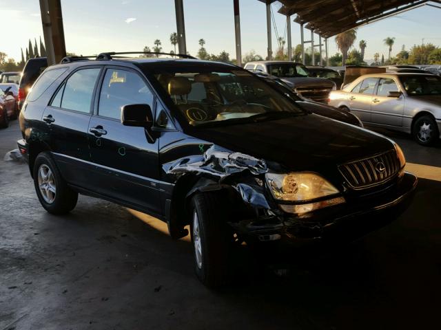 JTJGF10U520136632 - 2002 LEXUS RX 300 BLACK photo 1