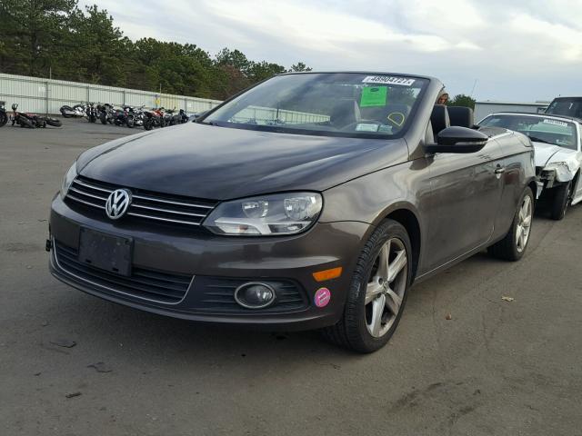 WVWFW7AH9CV000575 - 2012 VOLKSWAGEN EOS LUX GRAY photo 2