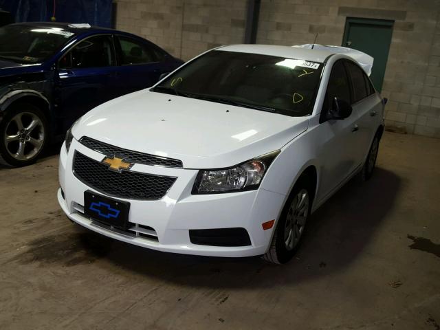 1G1PD5SH6B7184818 - 2011 CHEVROLET CRUZE LS WHITE photo 2