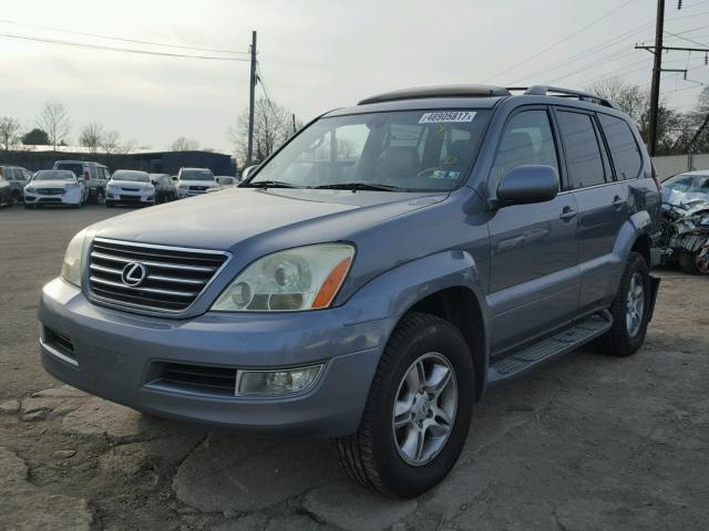 JTJBT20X730014519 - 2003 LEXUS GX 470 GRAY photo 2