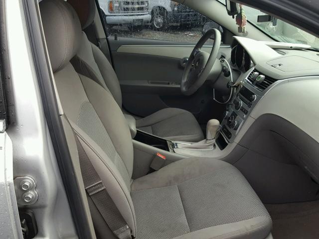 1G1ZC5EU0CF133634 - 2012 CHEVROLET MALIBU 1LT ვერცხლისფერი ფოტო 5