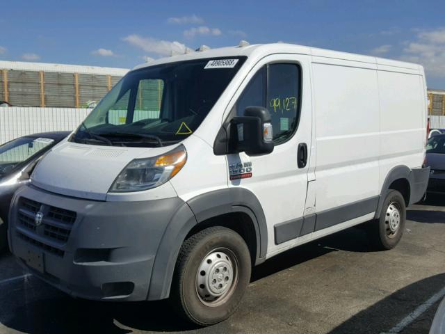 3C6TRVNG1HE522555 - 2017 RAM PROMASTER WHITE photo 2