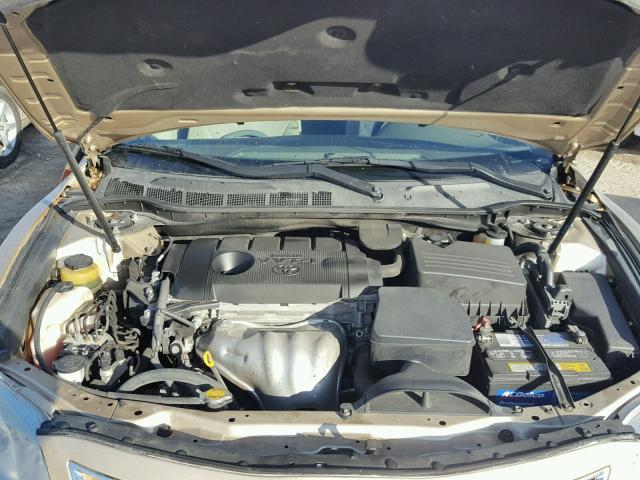 4T1BF3EK4BU752617 - 2011 TOYOTA CAMRY BASE GOLD photo 7