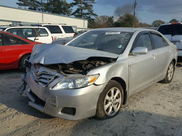 4T4BF3EKXBR212484 - 2011 TOYOTA CAMRY BASE SILVER photo 2