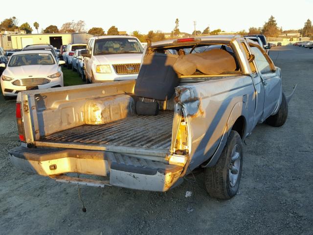 1N6DD26S72C329643 - 2002 NISSAN FRONTIER K SILVER photo 4