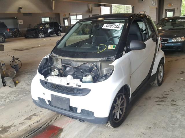 WMEEJ31X19K222923 - 2009 SMART FORTWO PUR WHITE photo 2